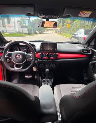FIAT ARGO 1.8 E.TORQ FLEX HGT AT6 FIAT ARGO 1.8 E.TORQ FLEX HGT AT6